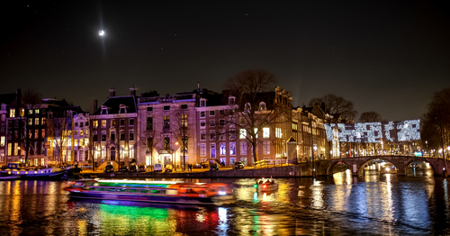 Canales de Ámsterdam durante el Festival de las Luces