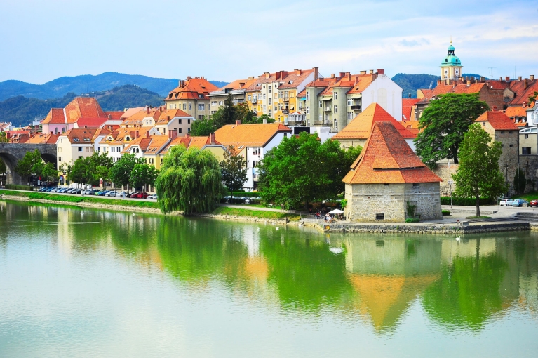 Maribor e o rio Drava