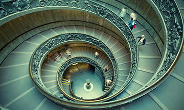 italy-rome-vatican-spiral-staircase