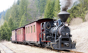 slovakia-scenic-train-ciernohronska